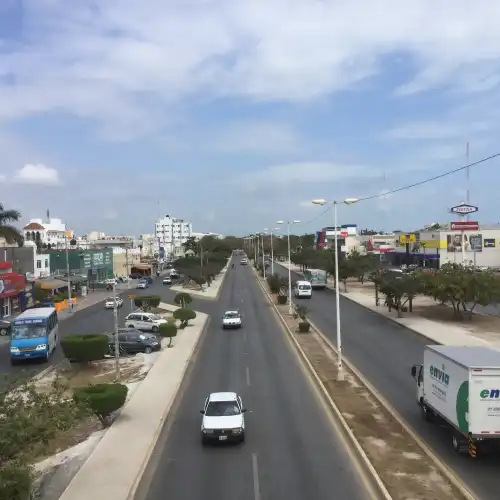 Avenida Tulum