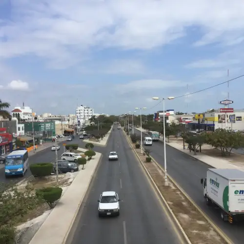 Avenida Tulum