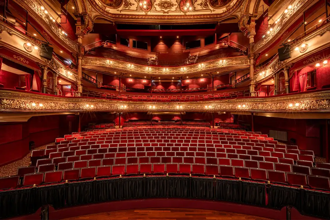 Hotels near Grand Opera House