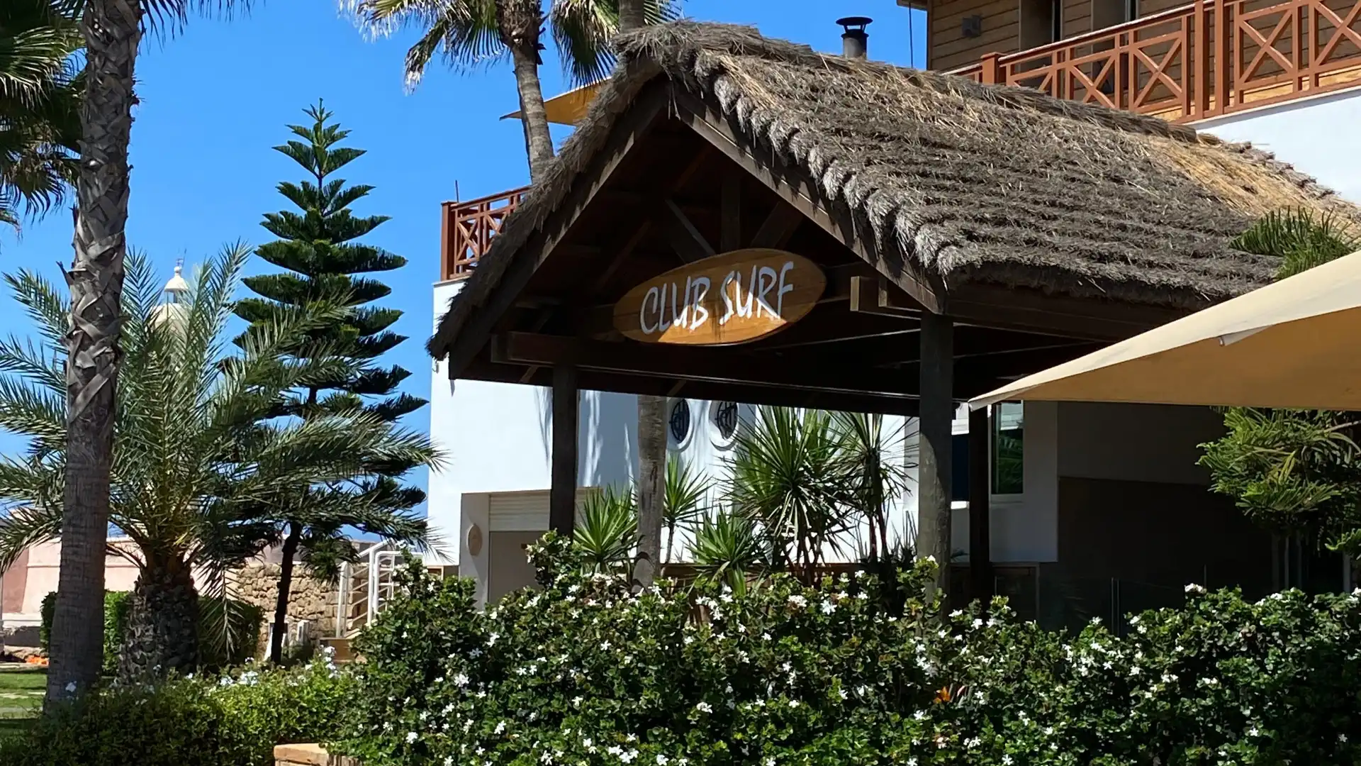 Hotels near شاطئ الرباط
