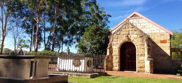 Hotels in Ebenezer