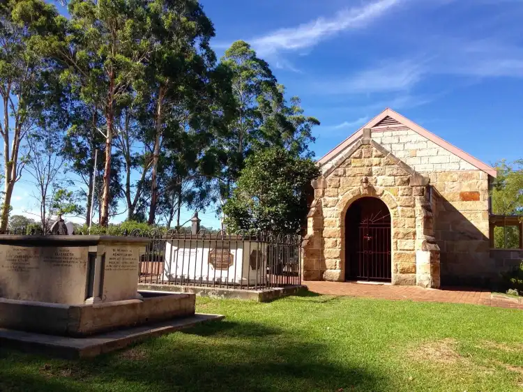 Hotels in Ebenezer