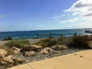 Links Kennedy Bay