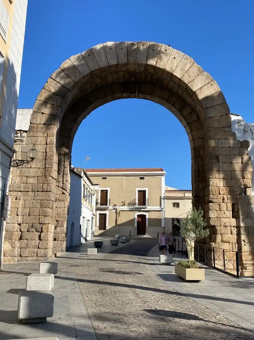 3_Trajan Arch