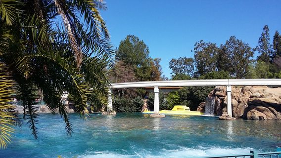 Finding Nemo Submarine Voyage