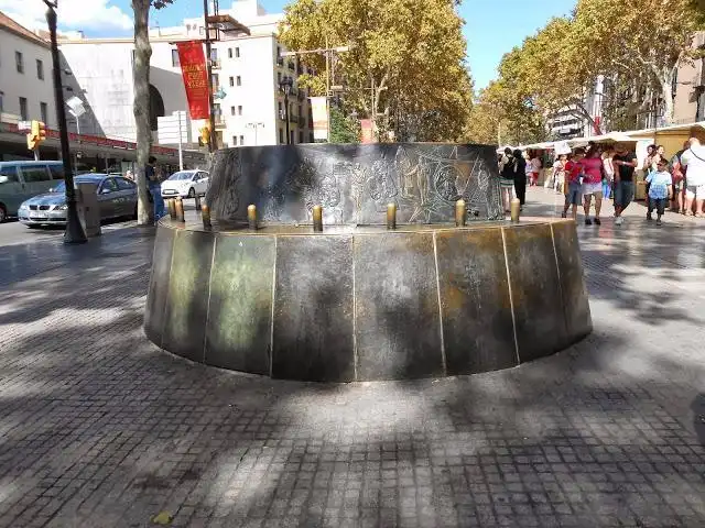 Hotels near Monument a Mary Santpere