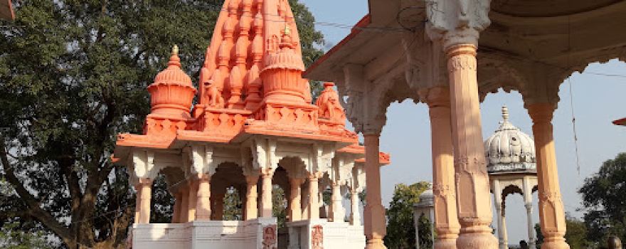 Shyam Swaroop Dutt Mandir, Gangesari Math
