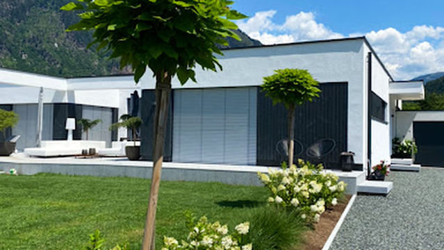 Beauty Lounge by Sabine Jatschka