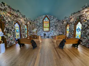 Dog Mountain, Dog Chapel