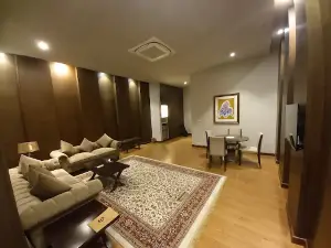 Circle Club