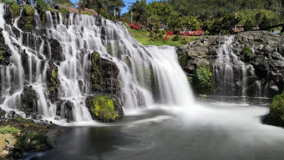 Air Terjun Niagara Mini