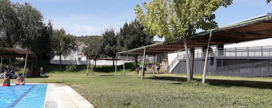 Piscina municipal Sierra de Fuentes