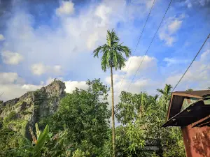 Kyauk Ta Lone Pagoda Taung
