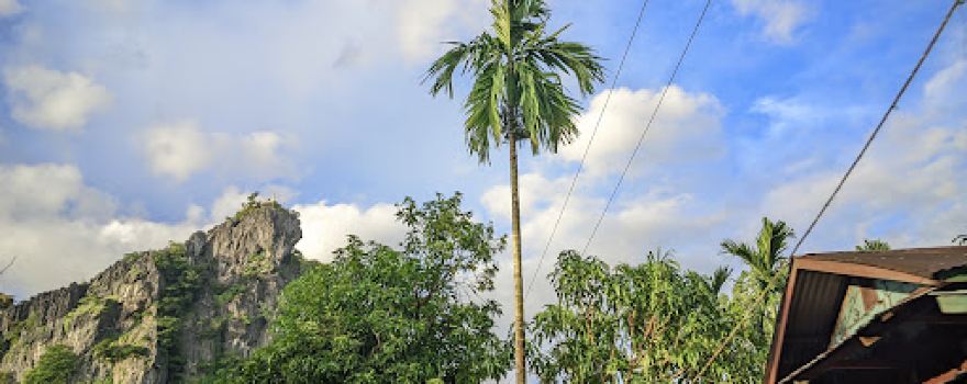 Kyauk Ta Lone Pagoda Taung
