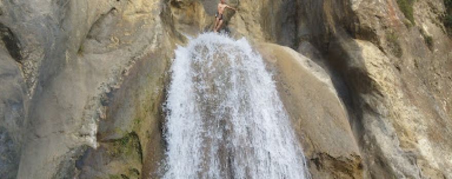 Cascade iɣzer Asemmat