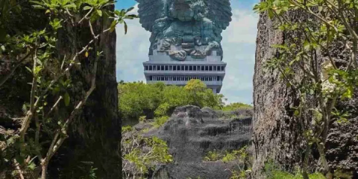 神鷹廣場文化公園