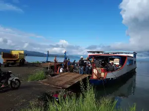 Dermaga Tokalimbo