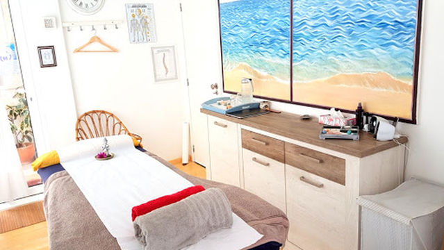 InLight Yoga & Holistic Treatment Studio