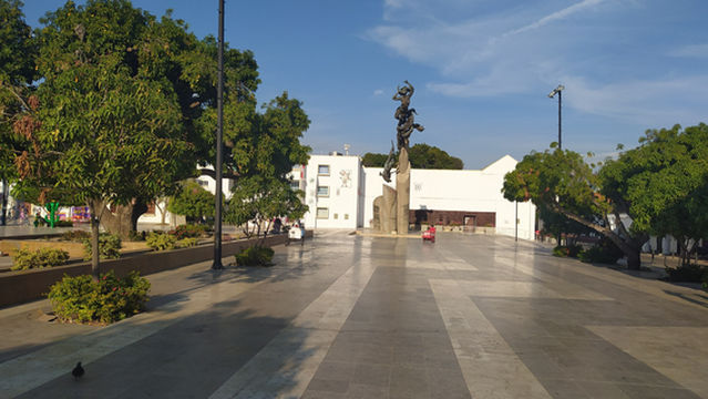 Plaza Alfonso Lopez