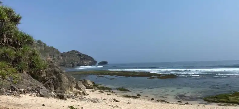 Hotels near Kukup Beach