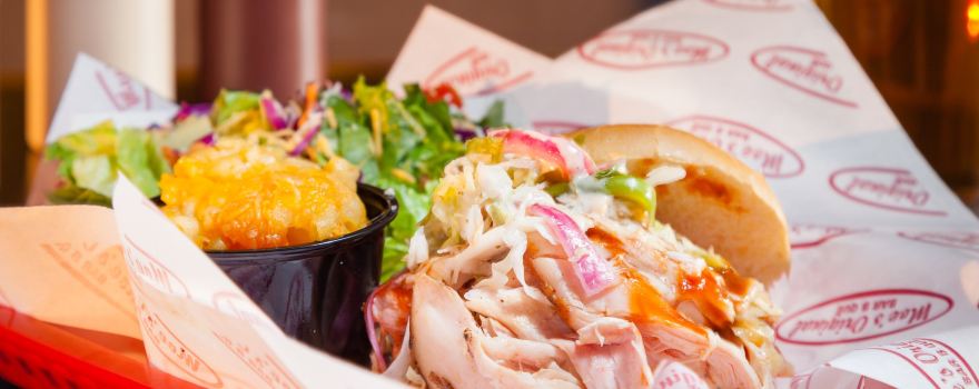 Moe's Original Bbq Bowling