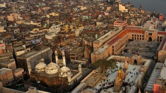 Shri Kashi Vishwanath Temple