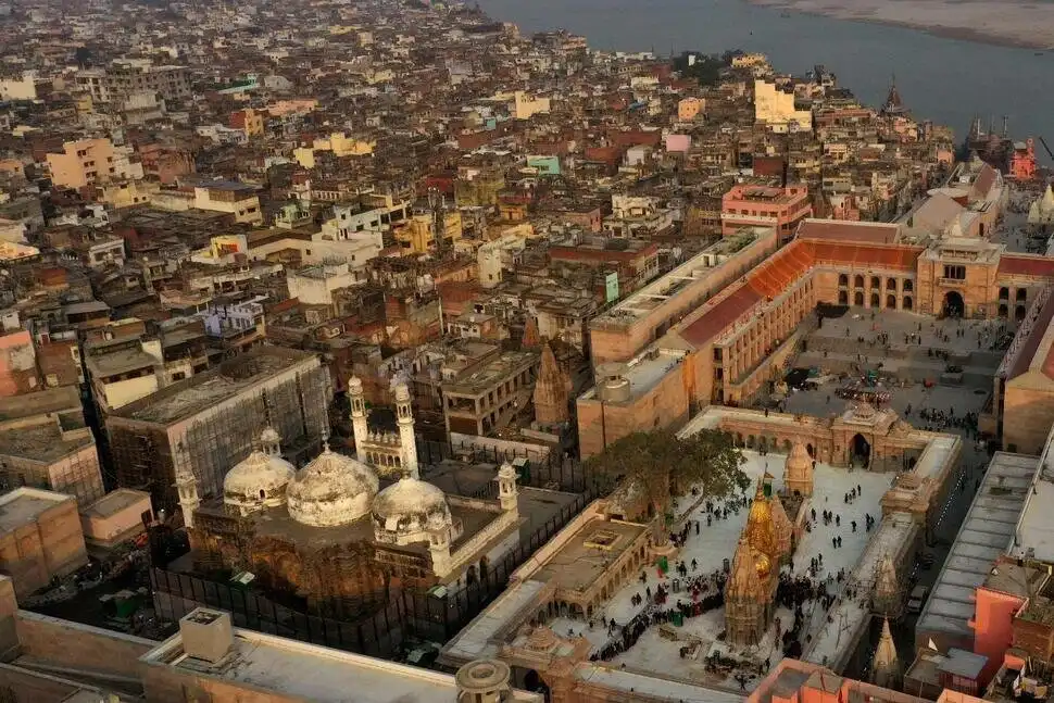 Hotels near Kashi Vishwanath mandir