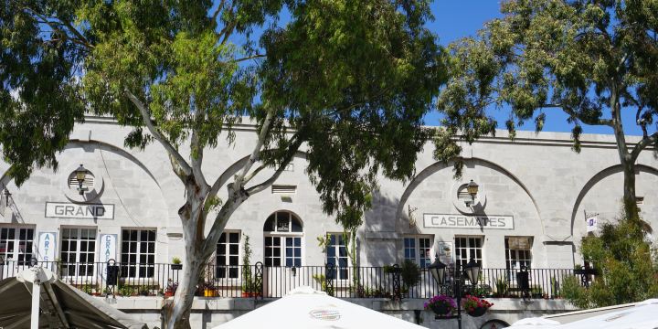 Grand Casemates Square