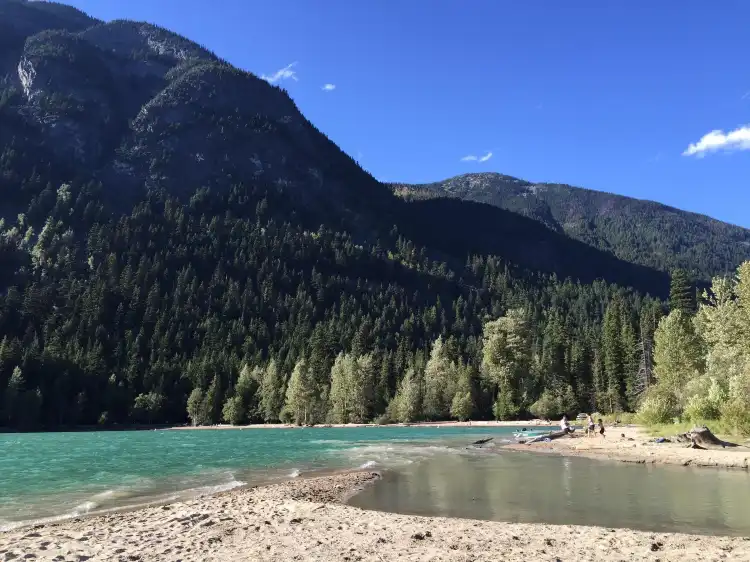 Các khách sạn gần Birkenhead Lake Provincial Park