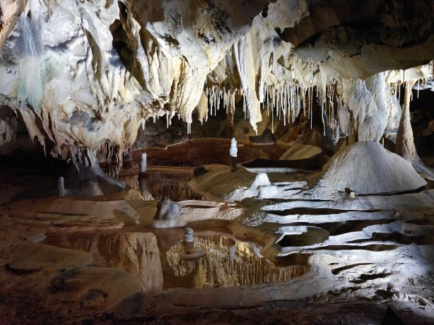 Grottes de Thouzon