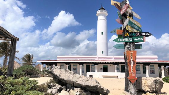 Punta Sur Eco Beach Park