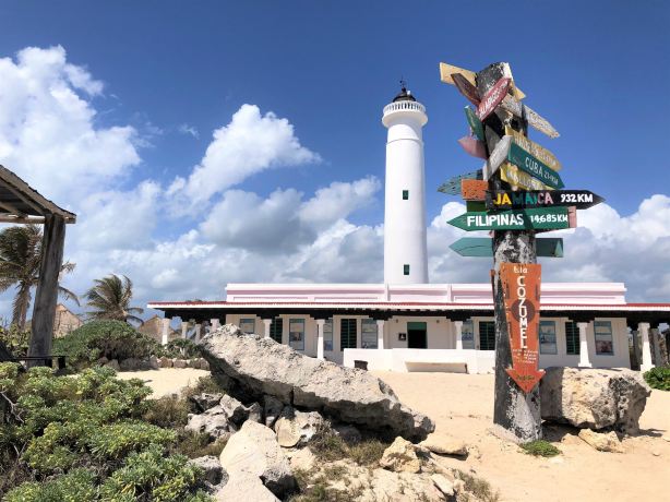 Punta Sur Eco Beach Park