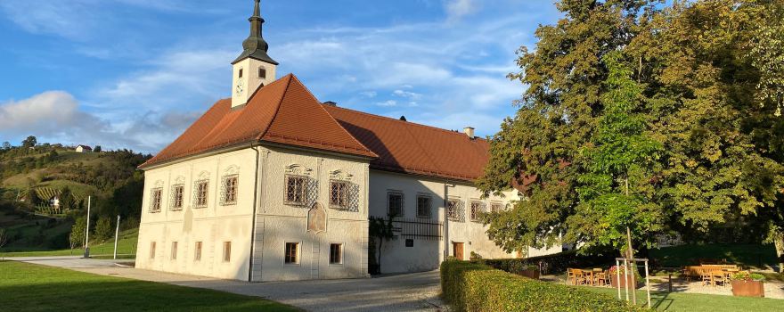 Dveri Pax Winery