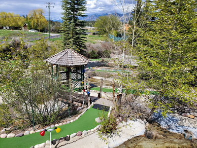 Ozzie's Amusements - Mini Golf & Go-Karts