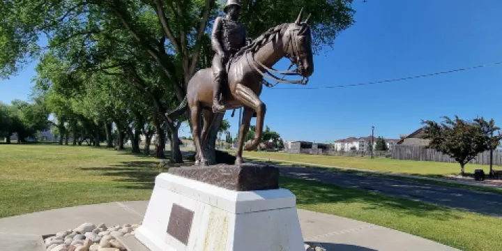 Inspector Jarvis Statue