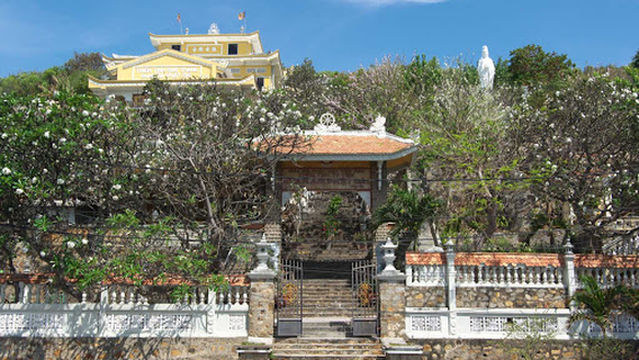 Quan Âm Phật Đài