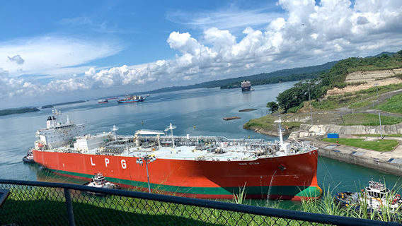 Centro de Visitantes Agua Clara