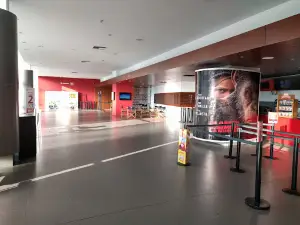 LIFE Cinemas Costa Urbana