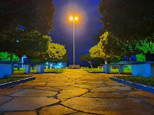 Praça Tancredo Neves