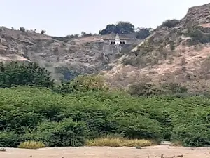 Lonarkar Garden (लोणारकर उद्यान)