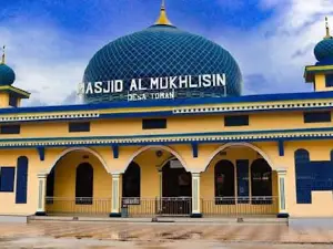 masjid Al mukhlisin