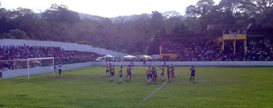 Estádio Municipal Antônio Carlos Magalhães - ACM