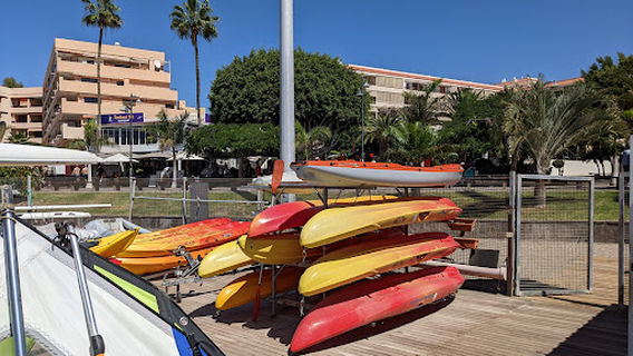 Escuela de Vela Los Cristianos