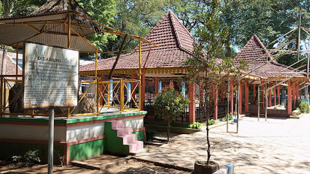 Pemandian Alam Banyu Biru