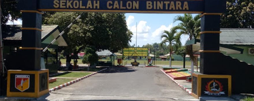 Kolam Renang Kompi C Raider 712