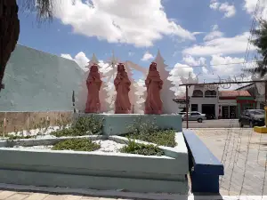 Plaza of the Three Kings (telephone plaza)
