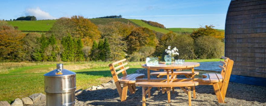 Let's Glamp Retro - Luxury Glamping Wales