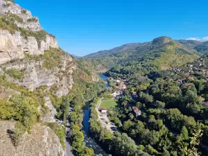 Lakatnik Rocks