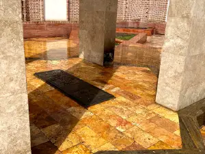 Puriayeh Vali Tomb