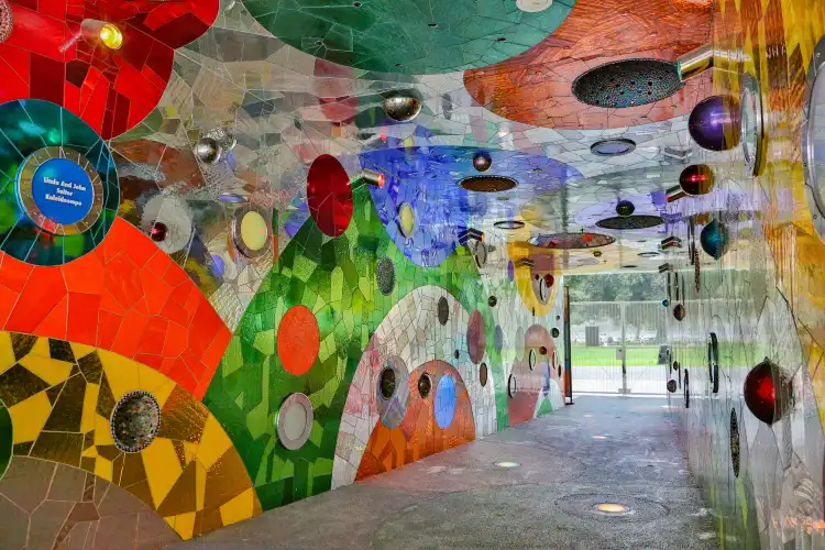 Hotels near Kidspace Children's Museum